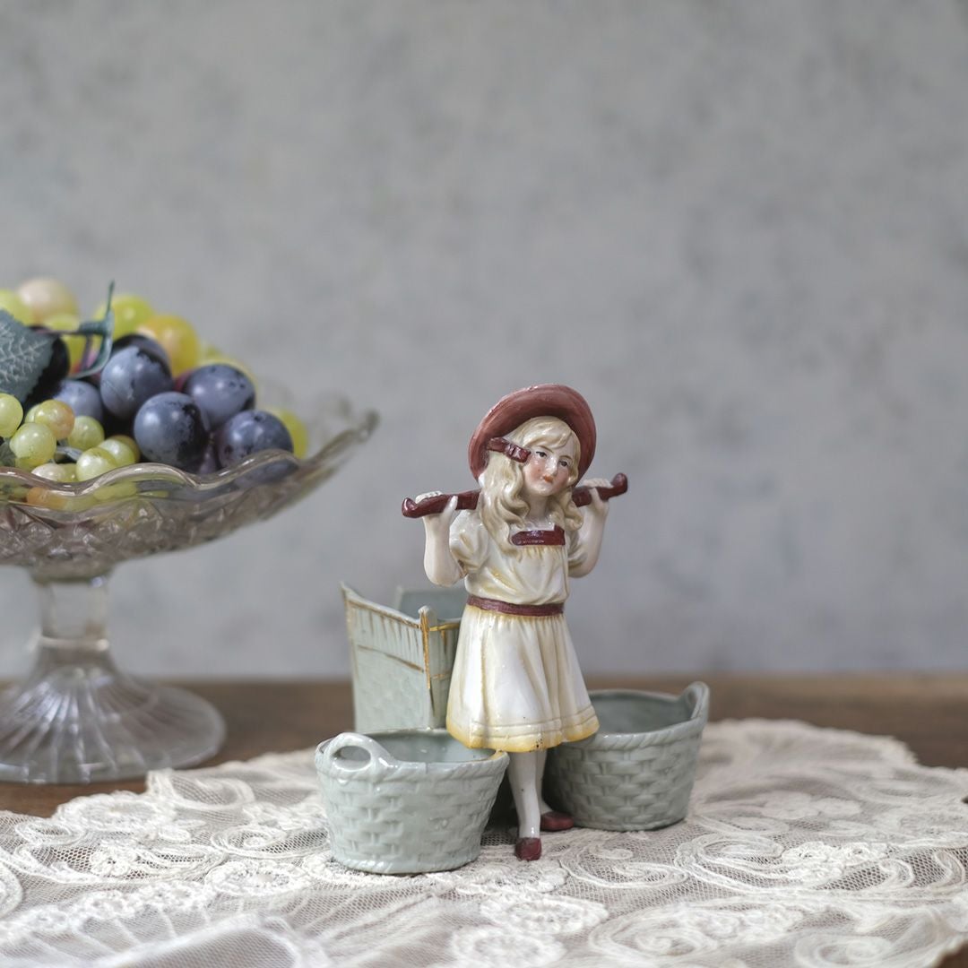 アンティーク陶器の人形 サリエール 調味料入れ フランス