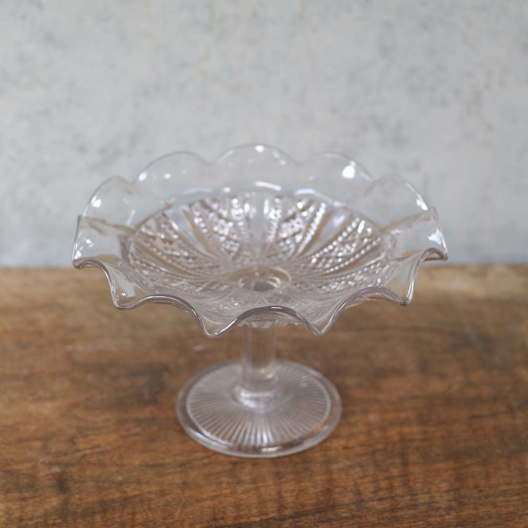 アンティーク ガラスケーキトレイスタンド イギリス フリルガラスコンポート2