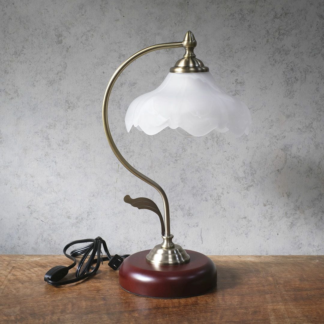 ガラスのテーブルランプ 花と葉モチーフ2