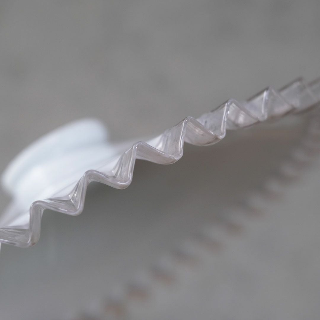 アンティーク ガラスシェードフリルランプ ミルクガラス 照明 灯具E17 9