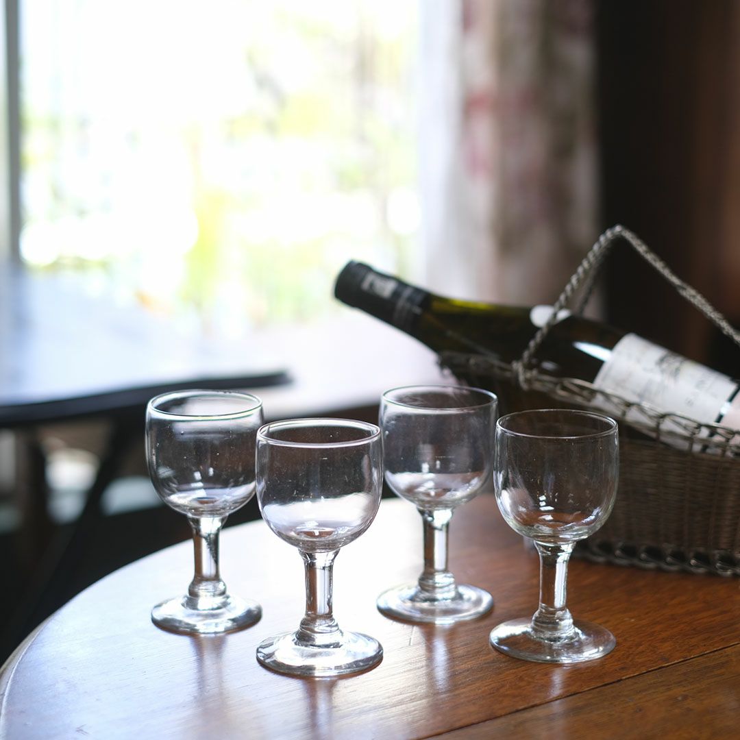 アンティークビストログラス フランス 吹きガラスの足付きグラス2