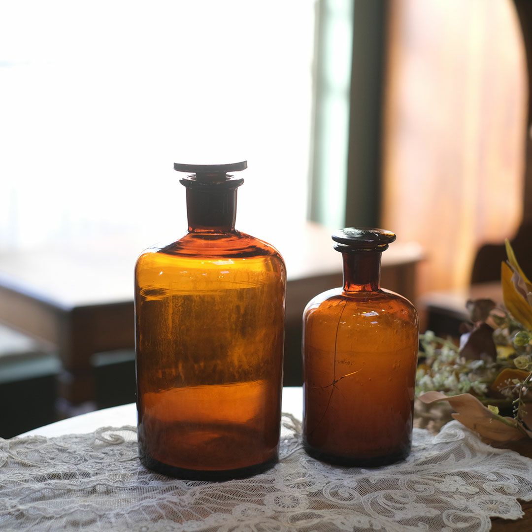 アンティーク薬瓶 メディシンボトル イギリス 蓋付