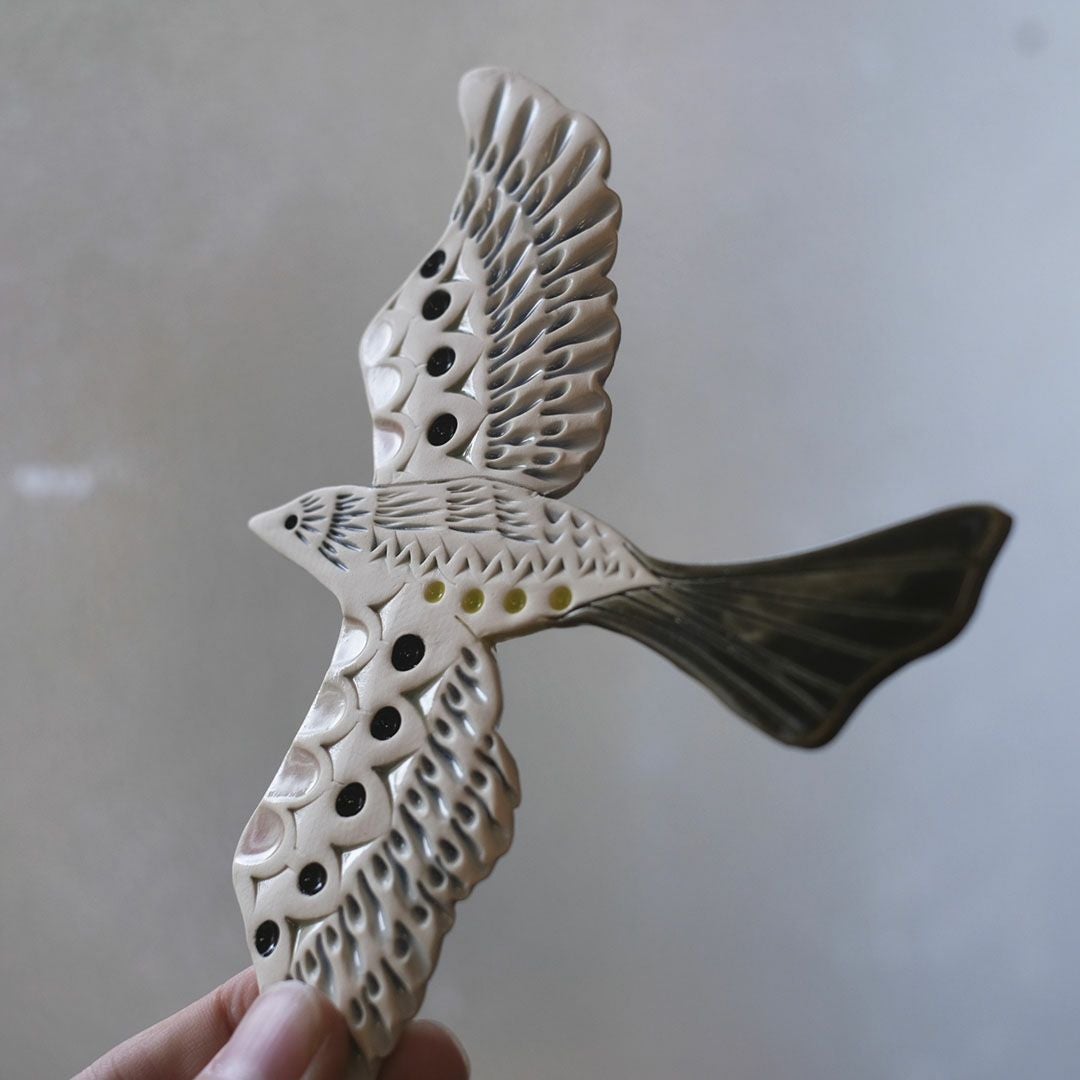 陶器の鳥のアートオブジェ Pottery studio K 金子ひとみ 作家物 空舞う鳥5