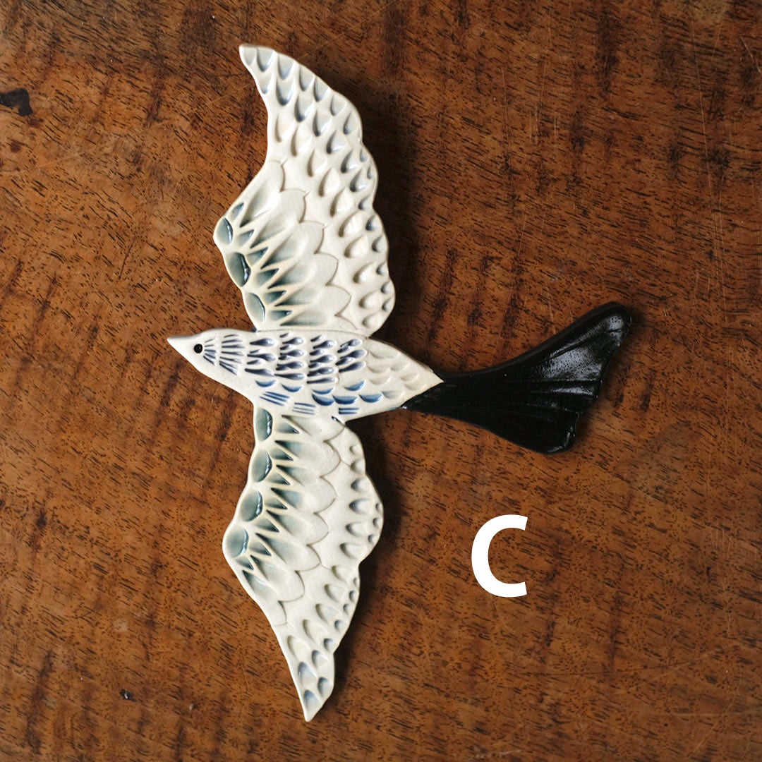 陶器の鳥のアートオブジェ Pottery studio K 金子ひとみ 作家物 空舞う鳥5