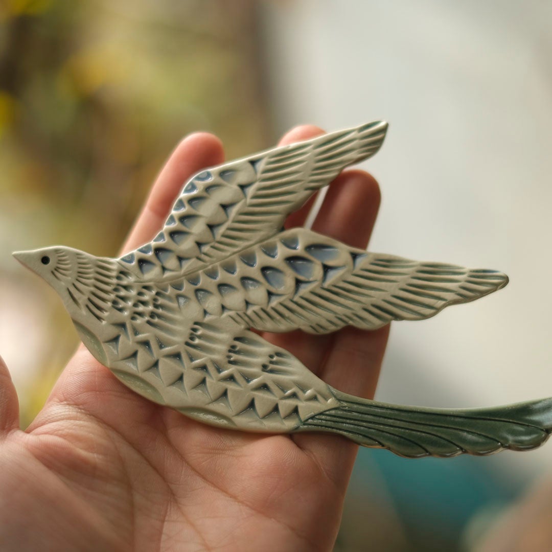 陶器の鳥のアートオブジェ Pottery studio K 金子ひとみ 作家物 空舞う鳥8