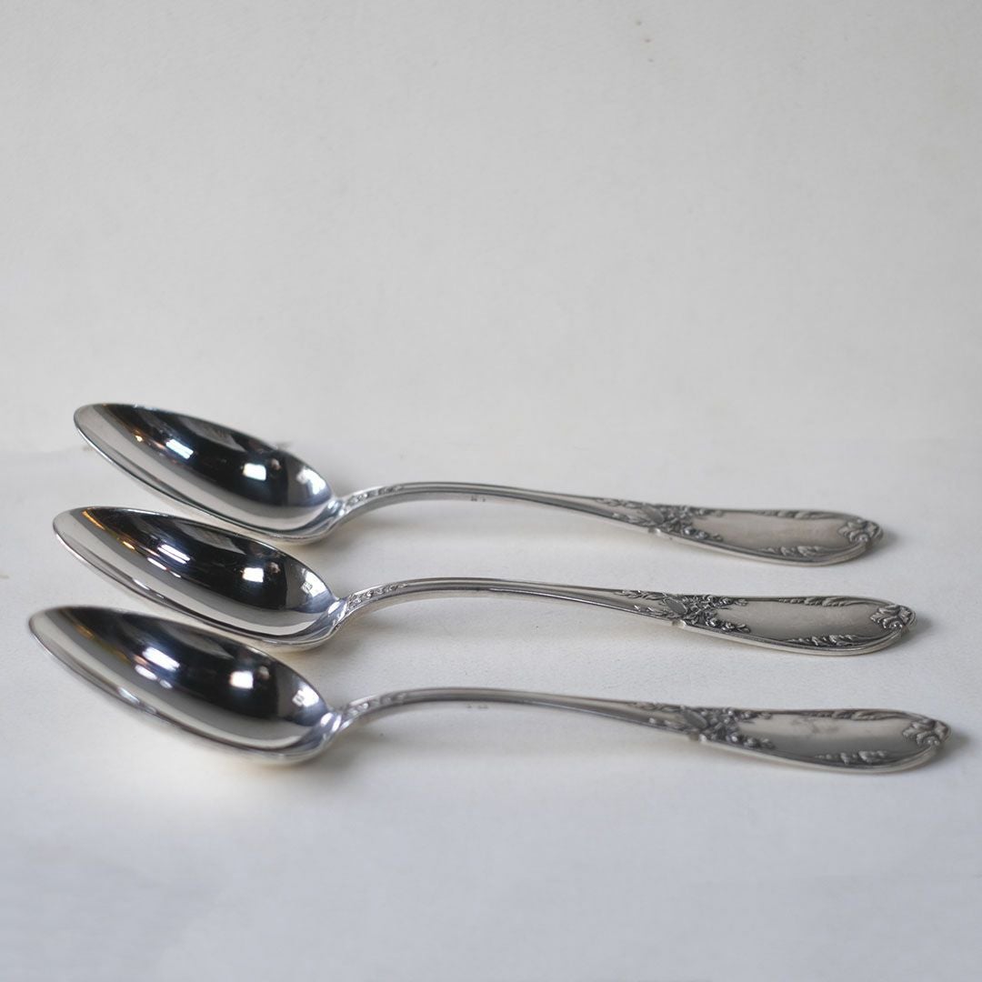 アンティーク スプーン 側面フォルム 流れる曲線