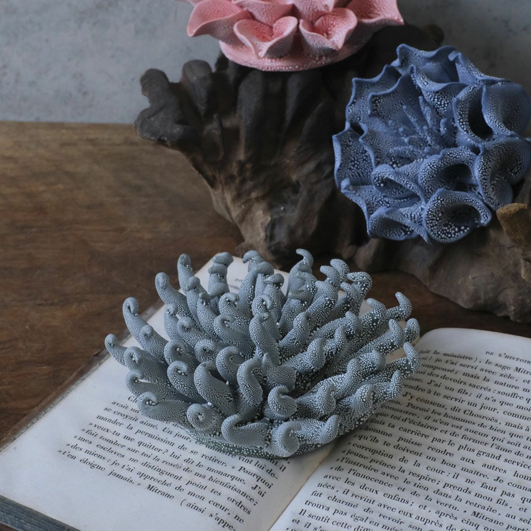 かわいい童話の森に咲くアートフラワーオブジェ/グリーンの花