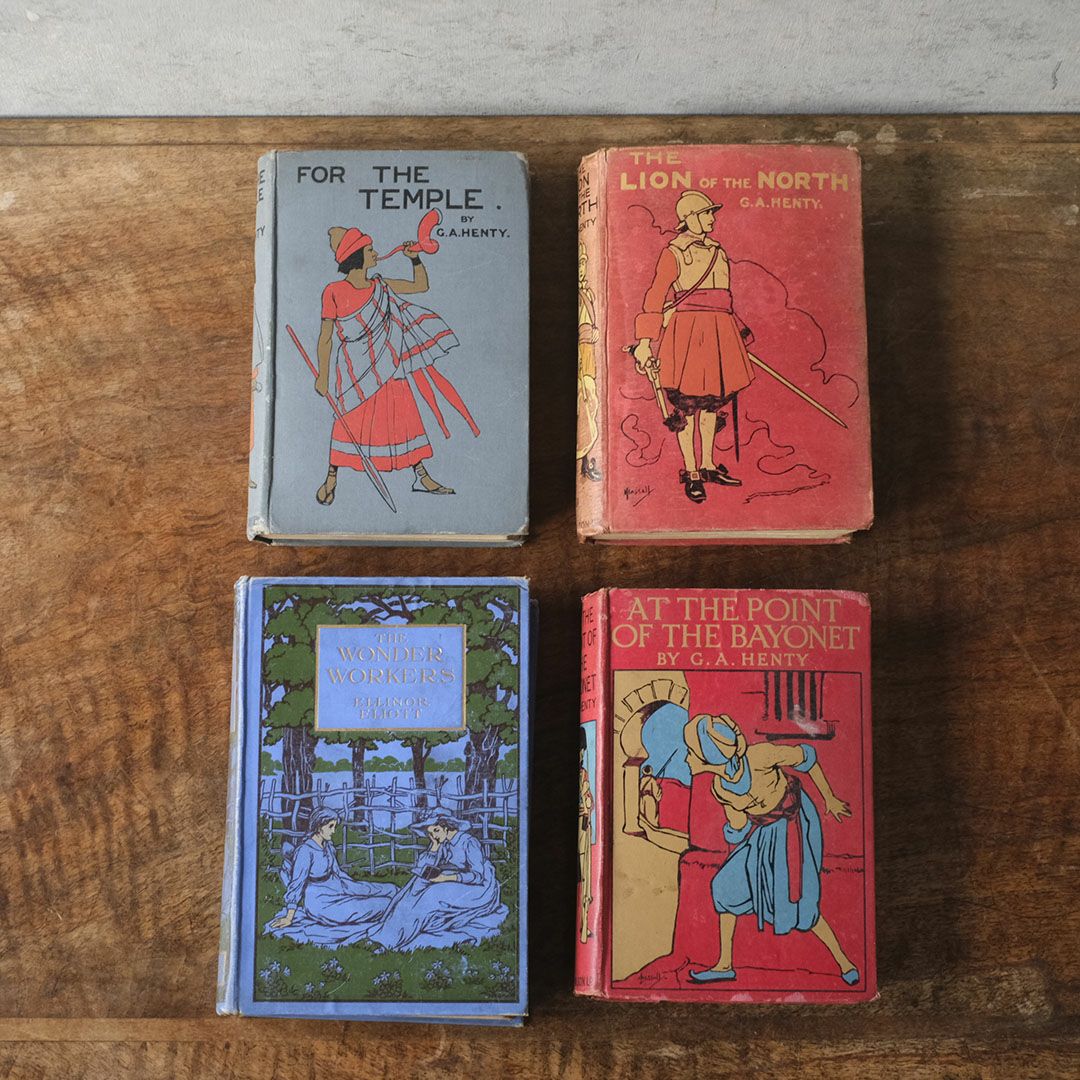 アンティーク本 イギリスの古い児童書 カラフルな表紙3