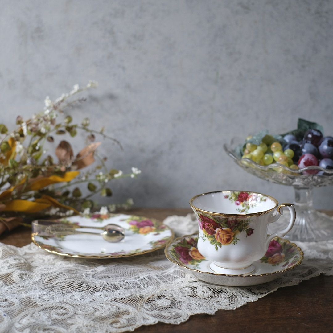 ヴィンテージ Royal Albertティーカップトリオ/old country rose イギリス ロイヤルアルバート 王室御用達2