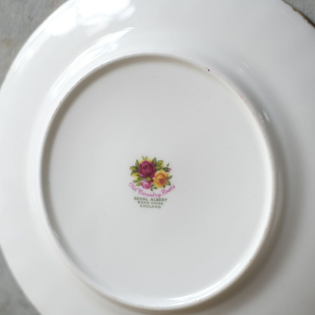 ヴィンテージ Royal Albertティーカップトリオ/old country rose イギリス ロイヤルアルバート 王室御用達10
