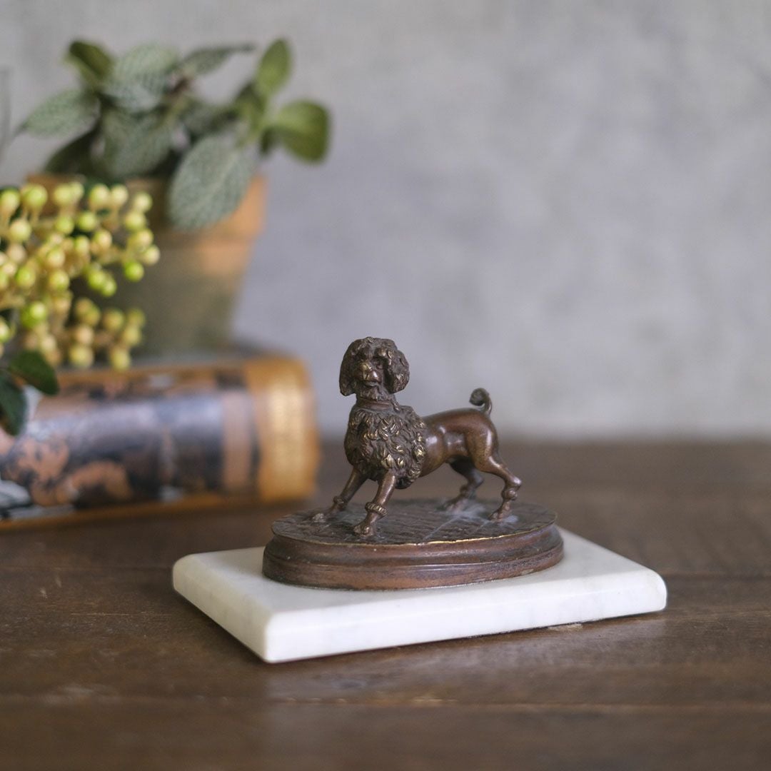アンティーク ブロンズプードル イギリス アールデコ 大理石 小さな犬の置物 オブジェ