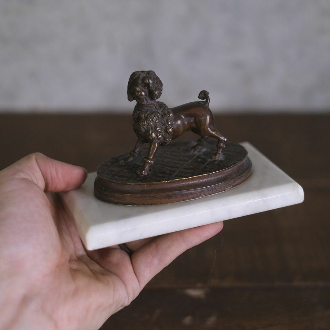 アンティーク ブロンズプードル イギリス アールデコ 大理石 小さな犬の置物 オブジェ2