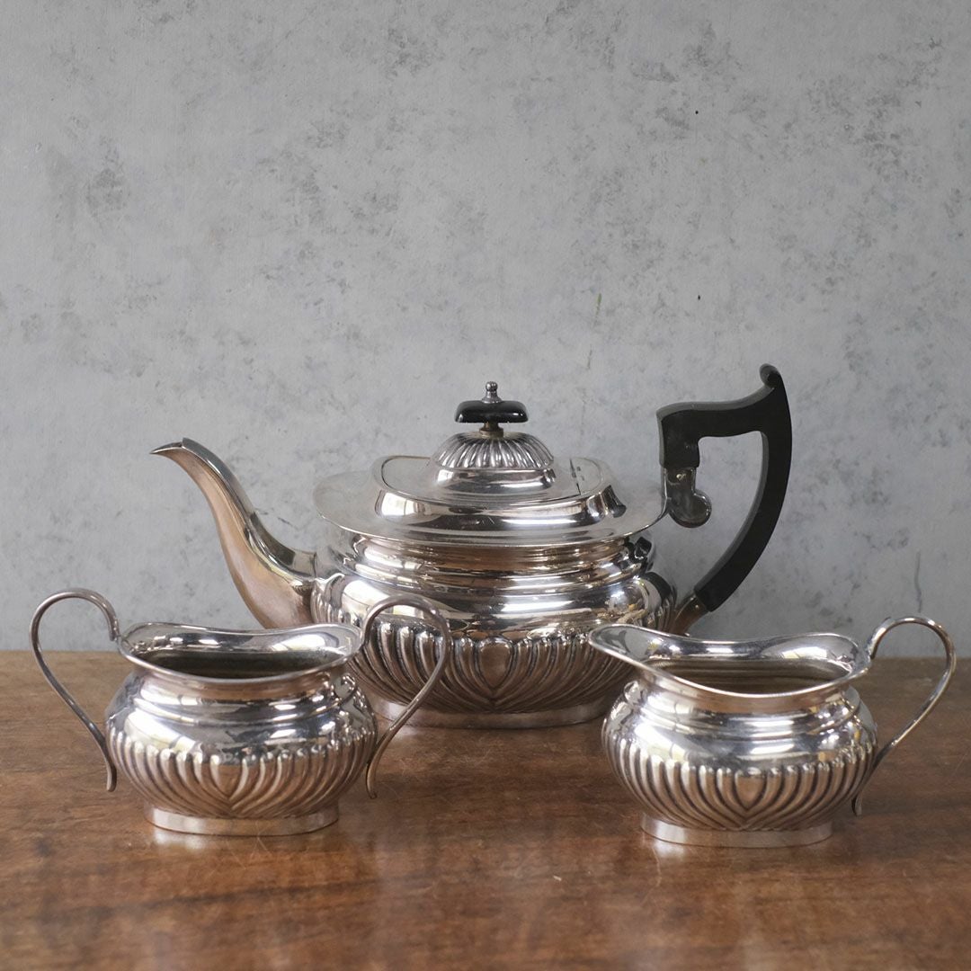 アンティークティーポット 3点セット シルバープレート 銀メッキ イギリス
