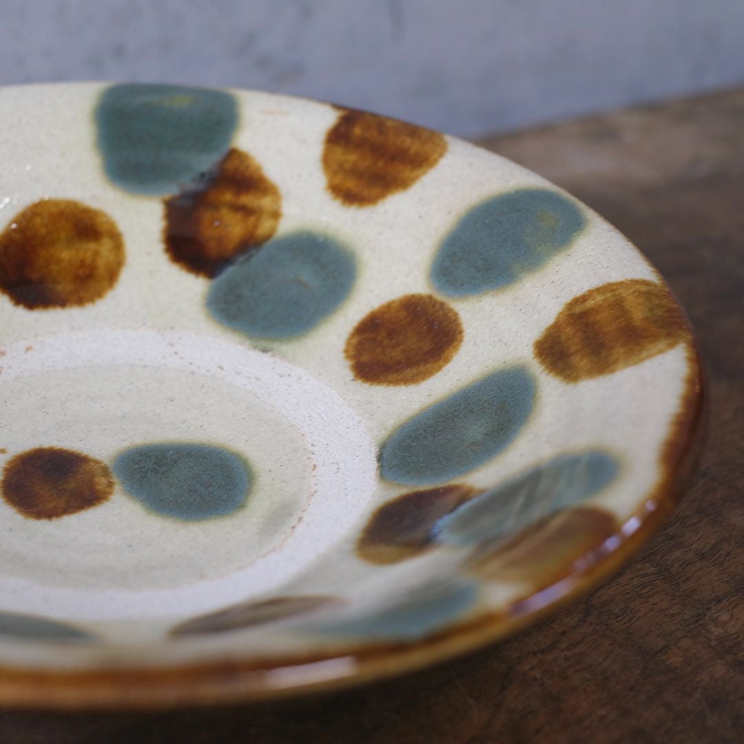 やちむん 松田共司 点打ち 大皿 読谷村北窯 一点物 沖縄 22.5cm の通販