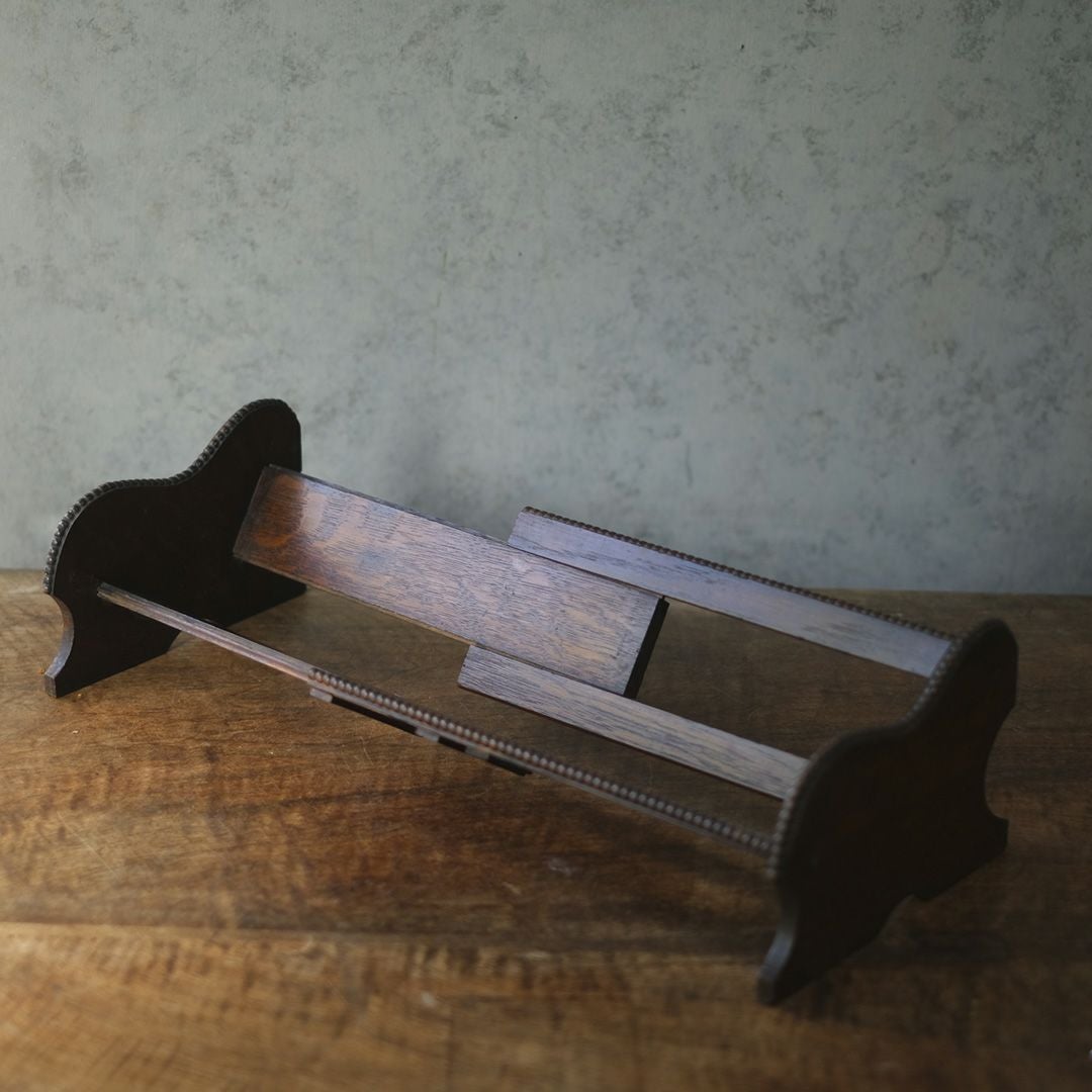 開いた状態のアンティークブックスタンド 本棚 スライド可変式 イギリス