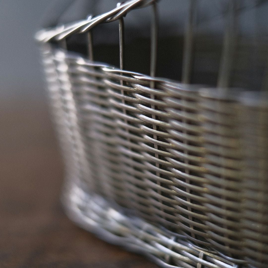 アンティーク 銀線細工ワインパニエ フランス シルバープレート製のワインボトルホルダー　黒ずんだ銀