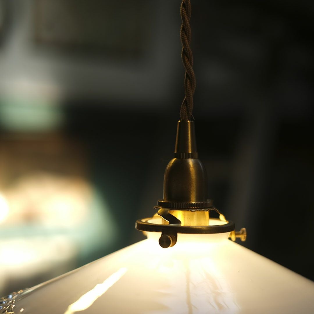 アンティーク ガラスシェードフリルランプ ミルクガラス 照明 灯具E17 シーリングカップ付属3