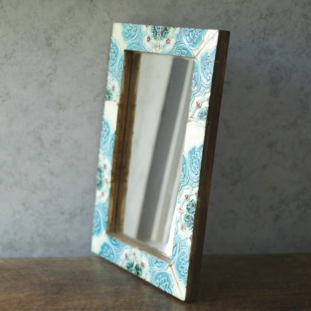 アンティークタイル壁掛けミラー 大正レトロな鏡1