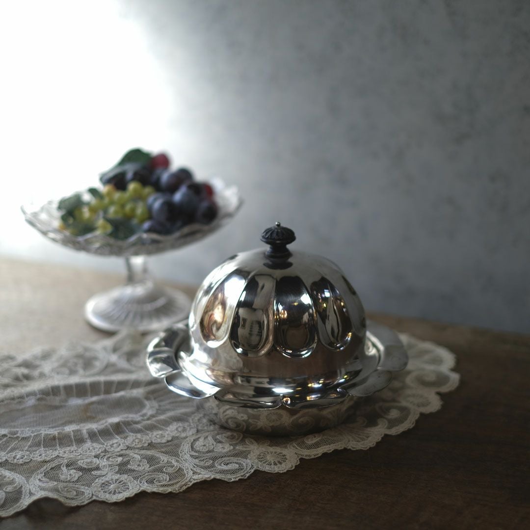 アンティークカバー付きディッシュ シルバープレート 銀メッキ イギリス