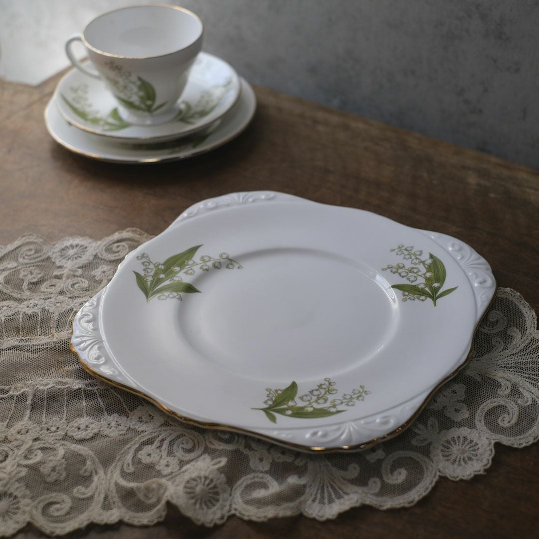 ヴィンテージ皿 B&Bプレート 鈴蘭 リリー イギリス1