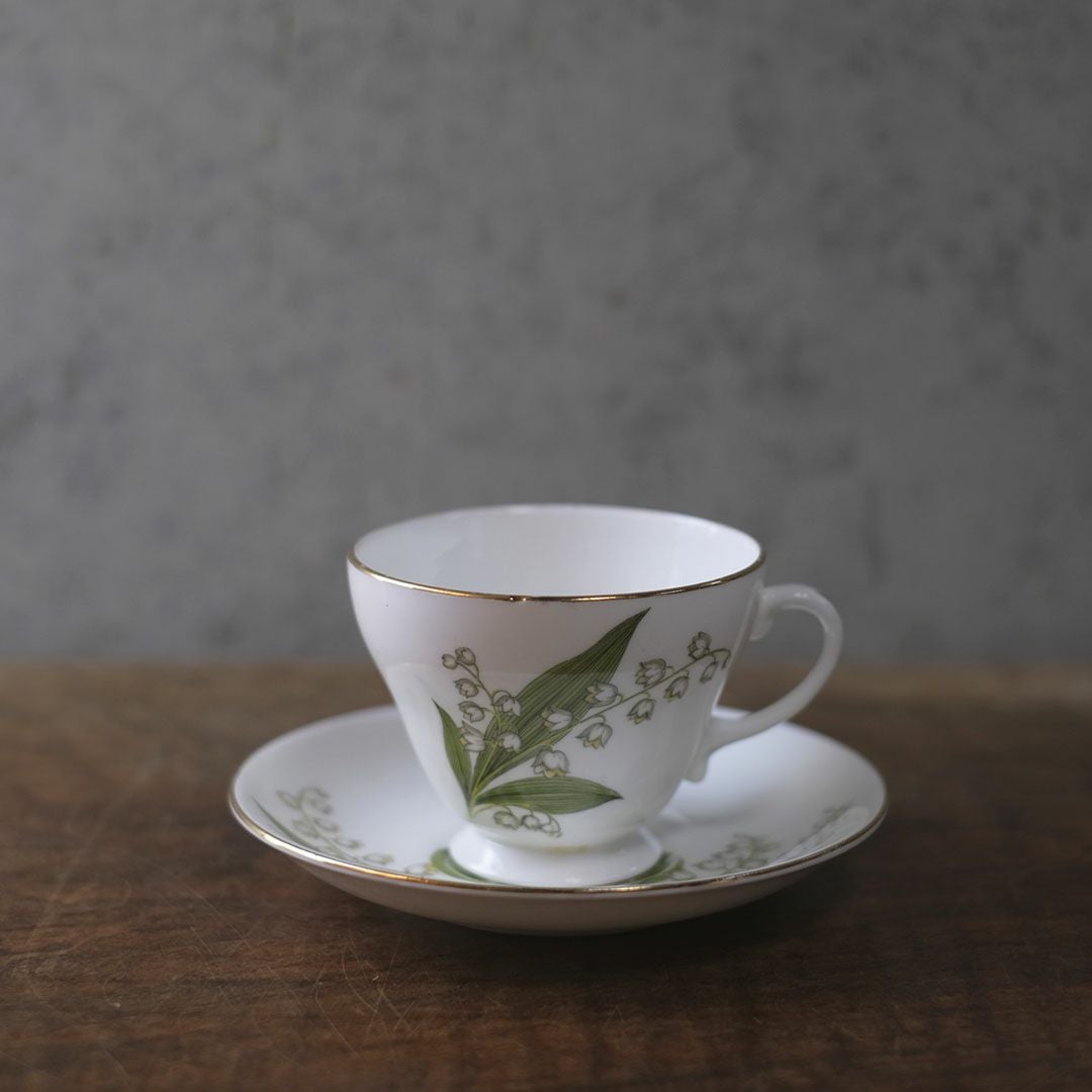 ヴィンテージティーカップトリオ リリー 鈴蘭 イギリス2