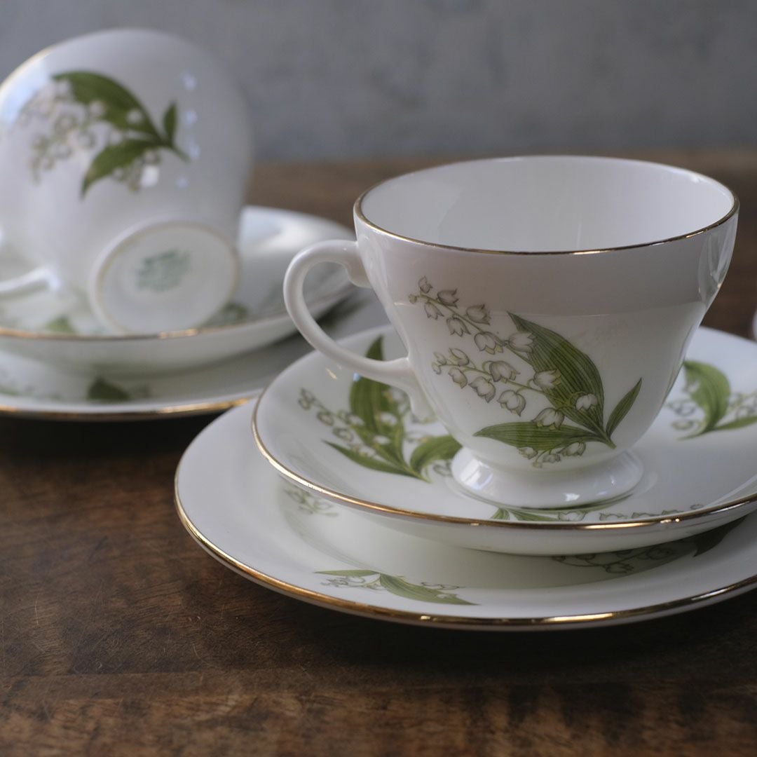 ヴィンテージティーカップトリオ リリー 鈴蘭 イギリス3