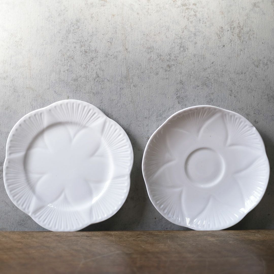 ヴィンテージティーカップトリオ SEHLLY シェリーDAINTY WHITE 白色の優美 イギリス6