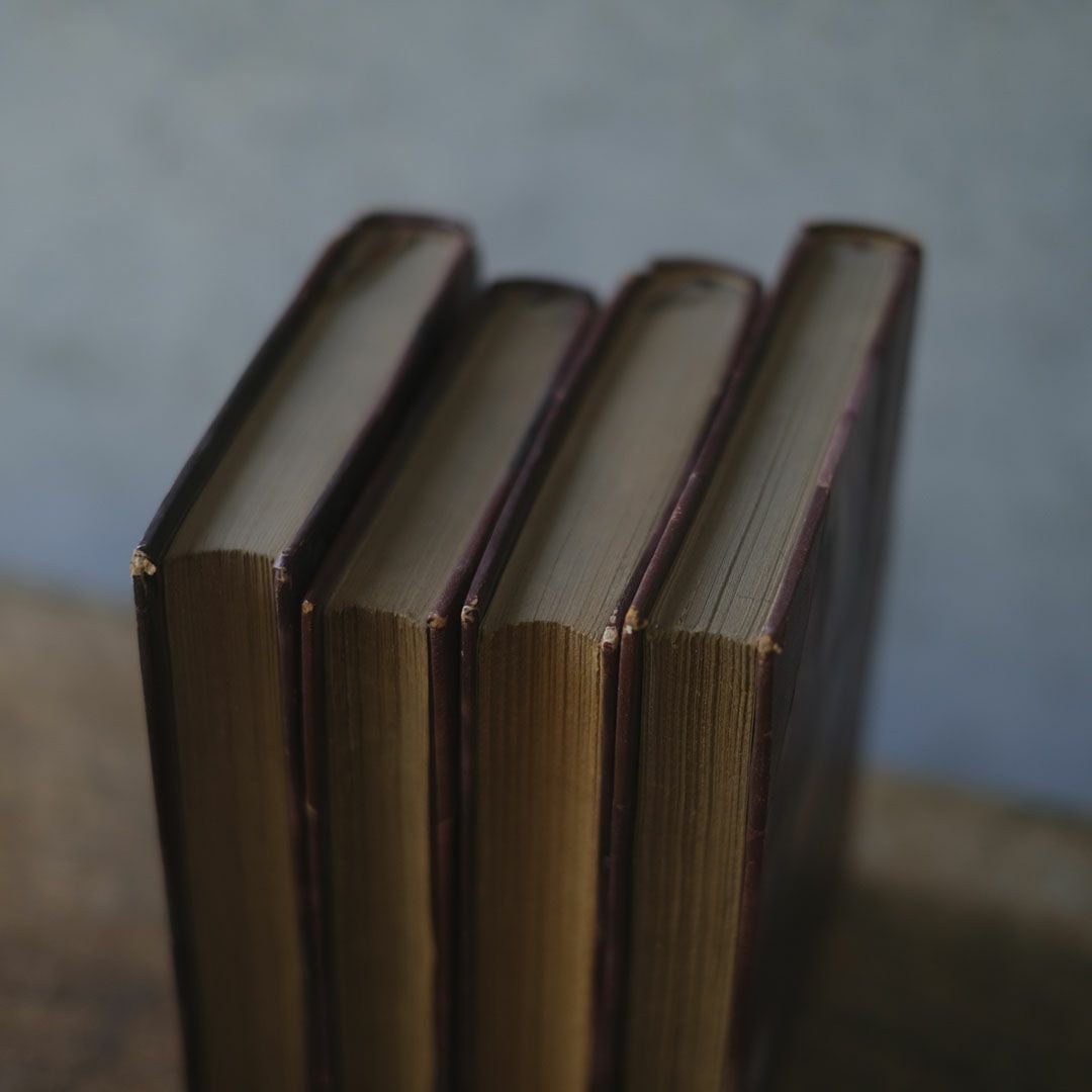 アンティークブック フランス 革張りの古書5