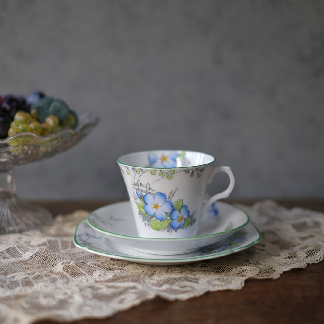 アンティークティーカップトリオ Royal Standard（ロイヤルスタンダード） イギリス