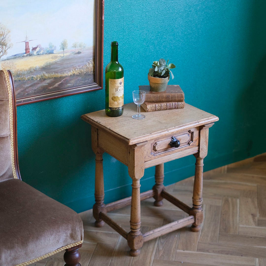 アンティーク ドロワー付きサイドテーブル フランス 剥離された ナイトテーブル/アンティーク家具1