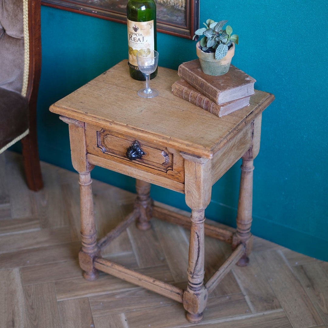 アンティーク ドロワー付きサイドテーブル フランス 剥離された ナイトテーブル/アンティーク家具2