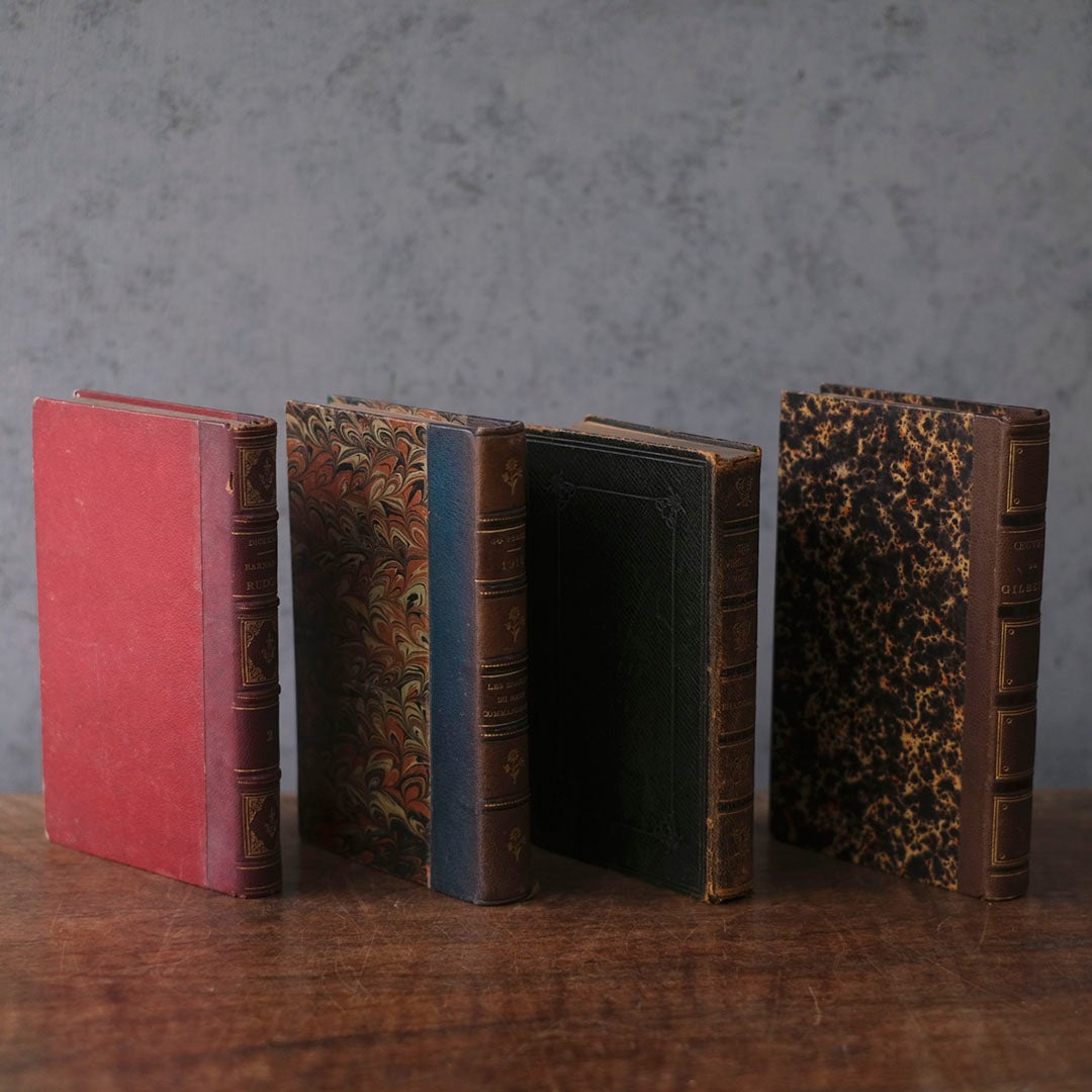 アンティークレザーブック 革張りの本 フランス2