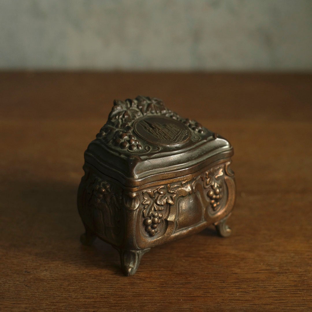 アンティークジュエリーケース ケルン大聖堂 ゴシック様式 ジュエリーボックス アクセサリーボックス2