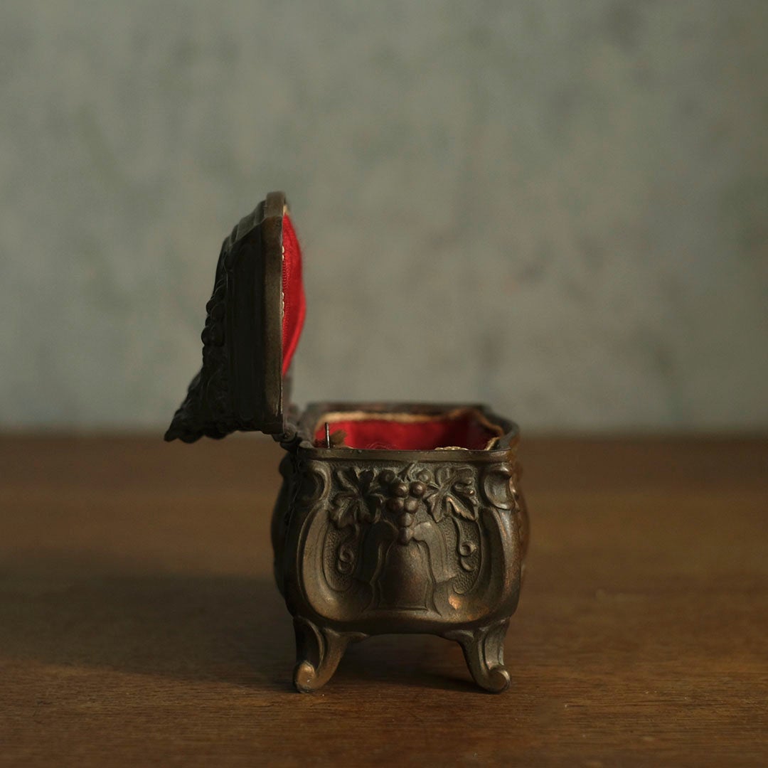 アンティークジュエリーケース ケルン大聖堂 ゴシック様式 ジュエリーボックス アクセサリーボックス3