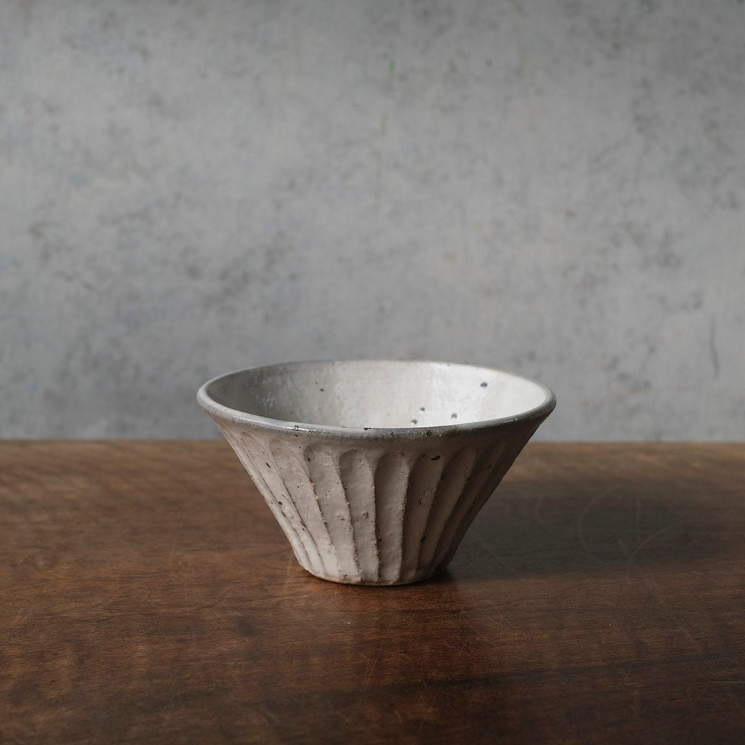 MALTOオリジナル 飯茶碗 しのぎ 粉引き 高円寺 本島幸雄・作