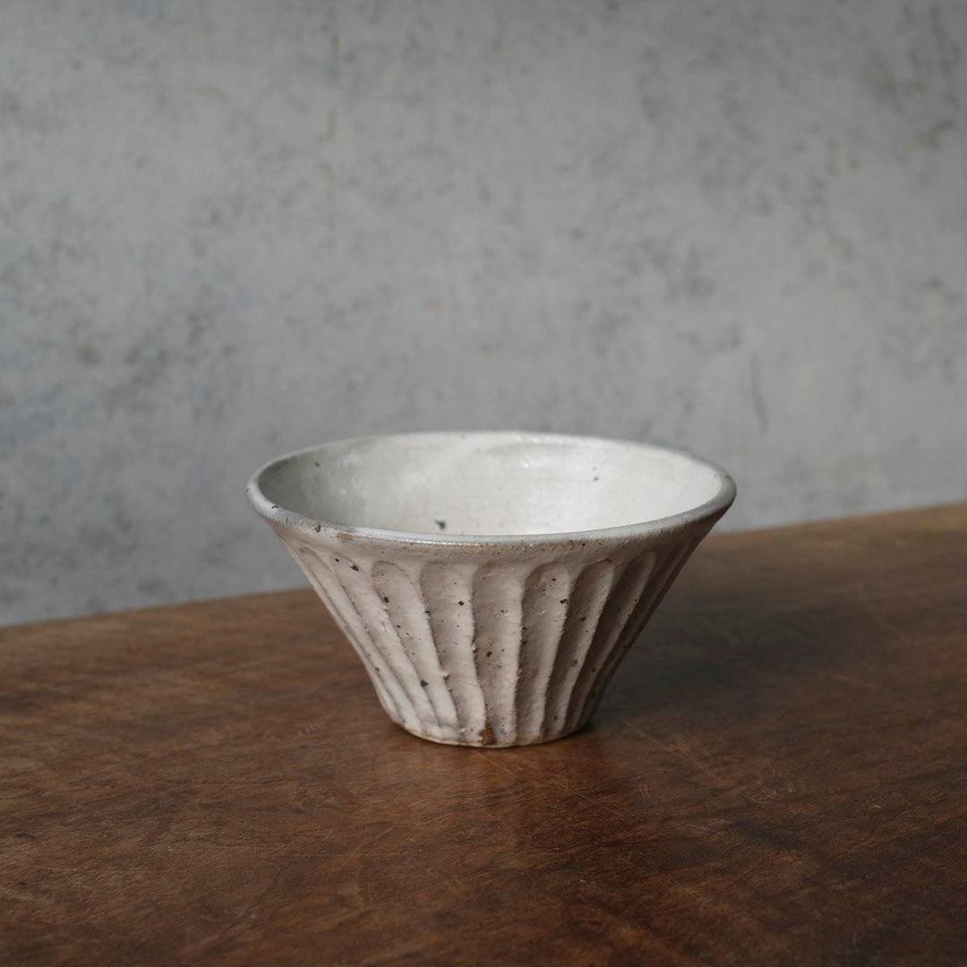 MALTOオリジナル 飯茶碗 しのぎ 粉引き 高円寺 本島幸雄・作1