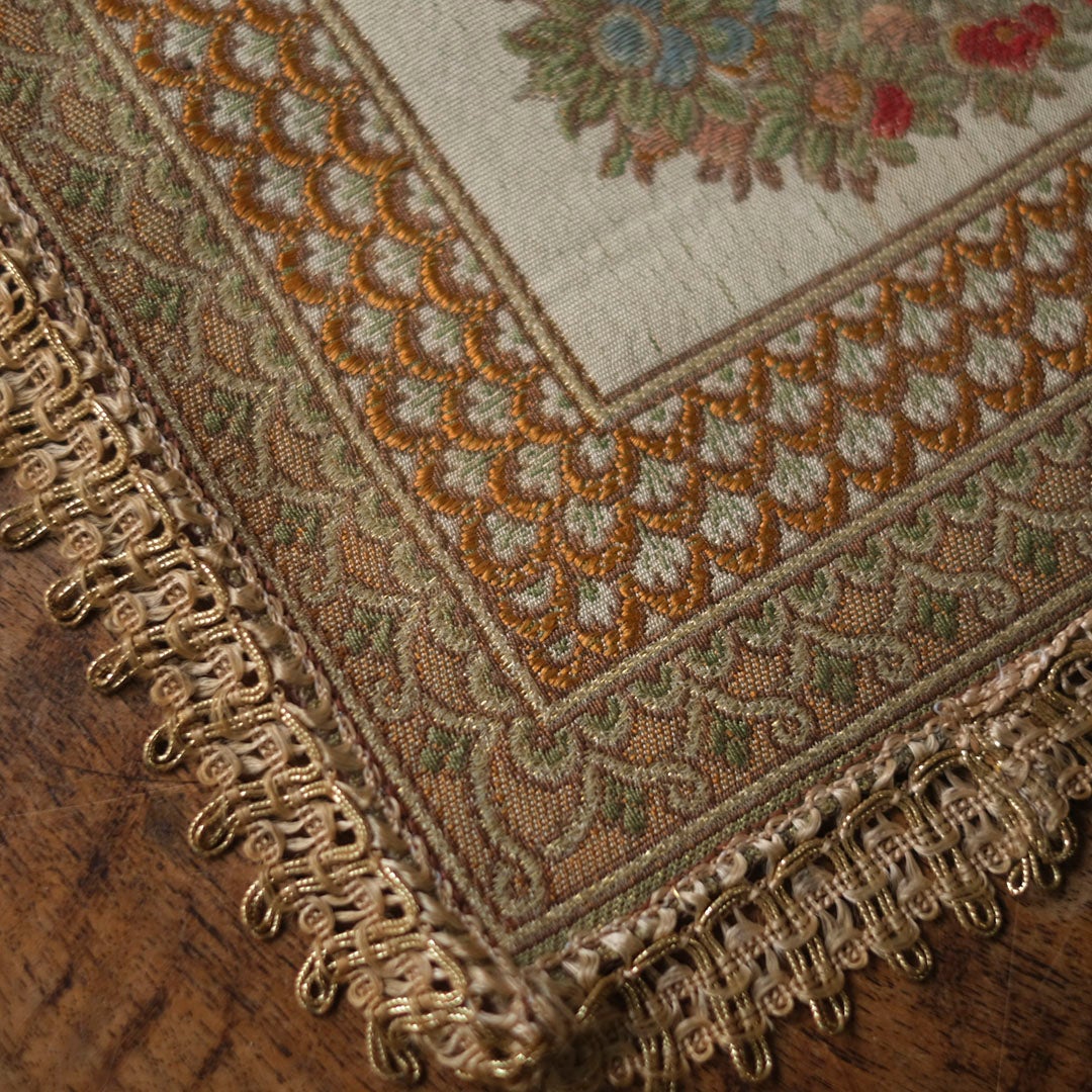 ヴィンテージテーブルセンター フリンジ付き ゴブラン織りミニタペストリー ベルギー６