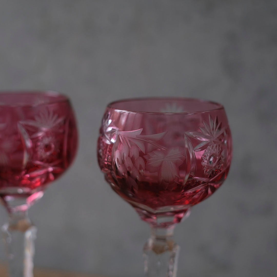 ヴィンテージ クリスタルワイングラス Nachtmann ナハトマン 葡萄と星のカット模様　ルビーレッド　ドイツ