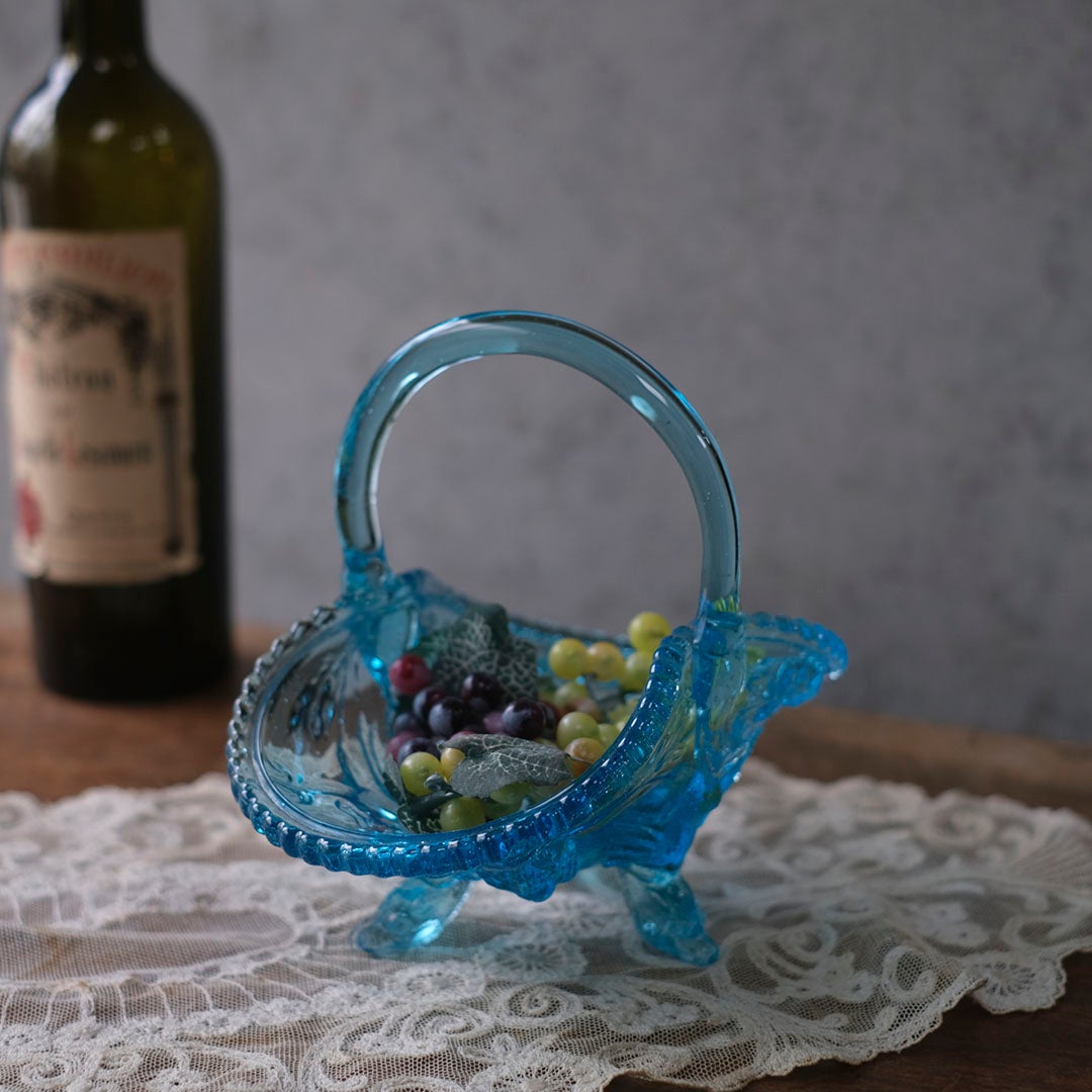 アンティーク　ブルーのプレスガラスバスケット　20世紀初頭　イギリス