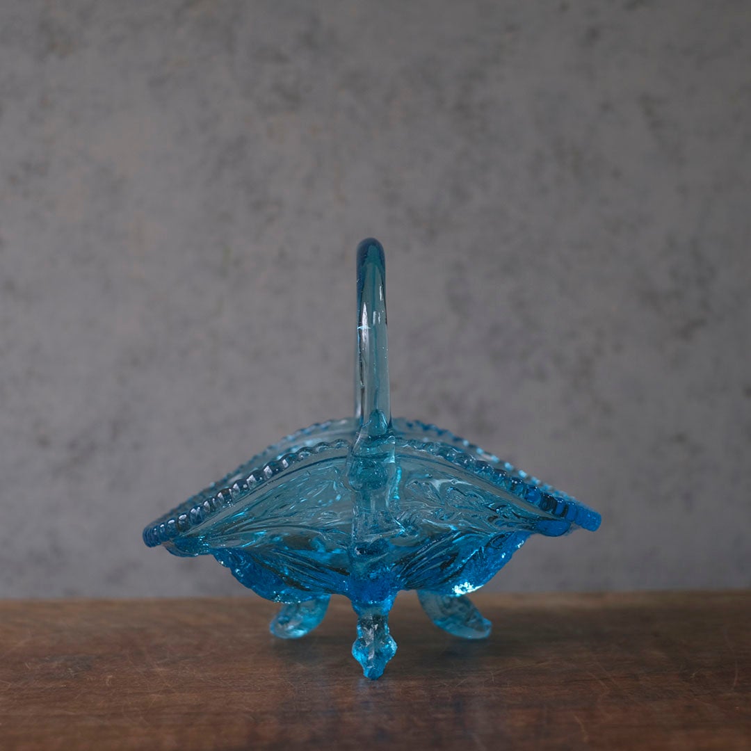 アンティーク　ブルーのプレスガラスバスケット　20世紀初頭　イギリス