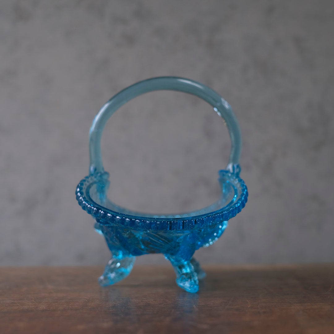 アンティーク　ブルーのプレスガラスバスケット　20世紀初頭　イギリス