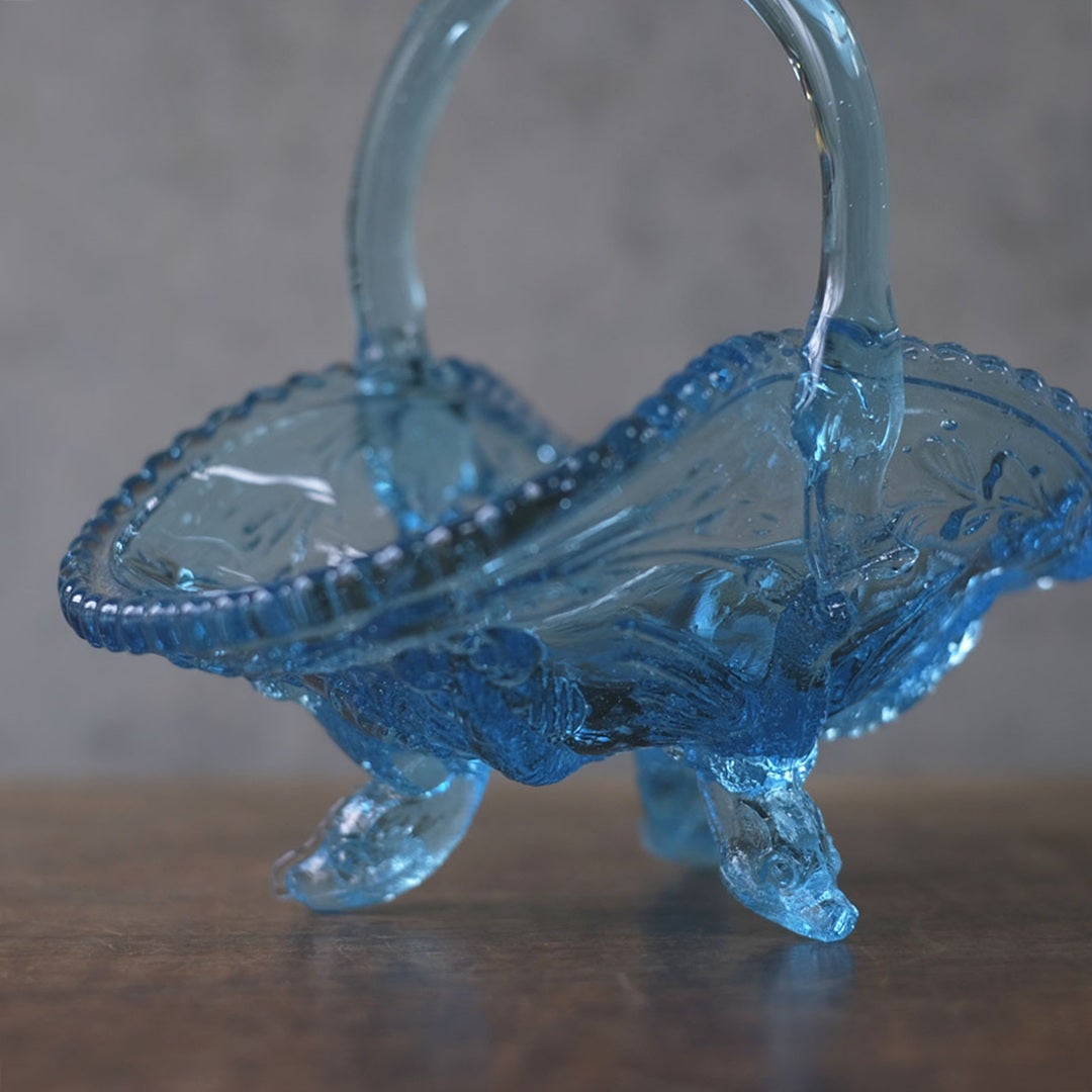 アンティーク　ブルーのプレスガラスバスケット　20世紀初頭　イギリス