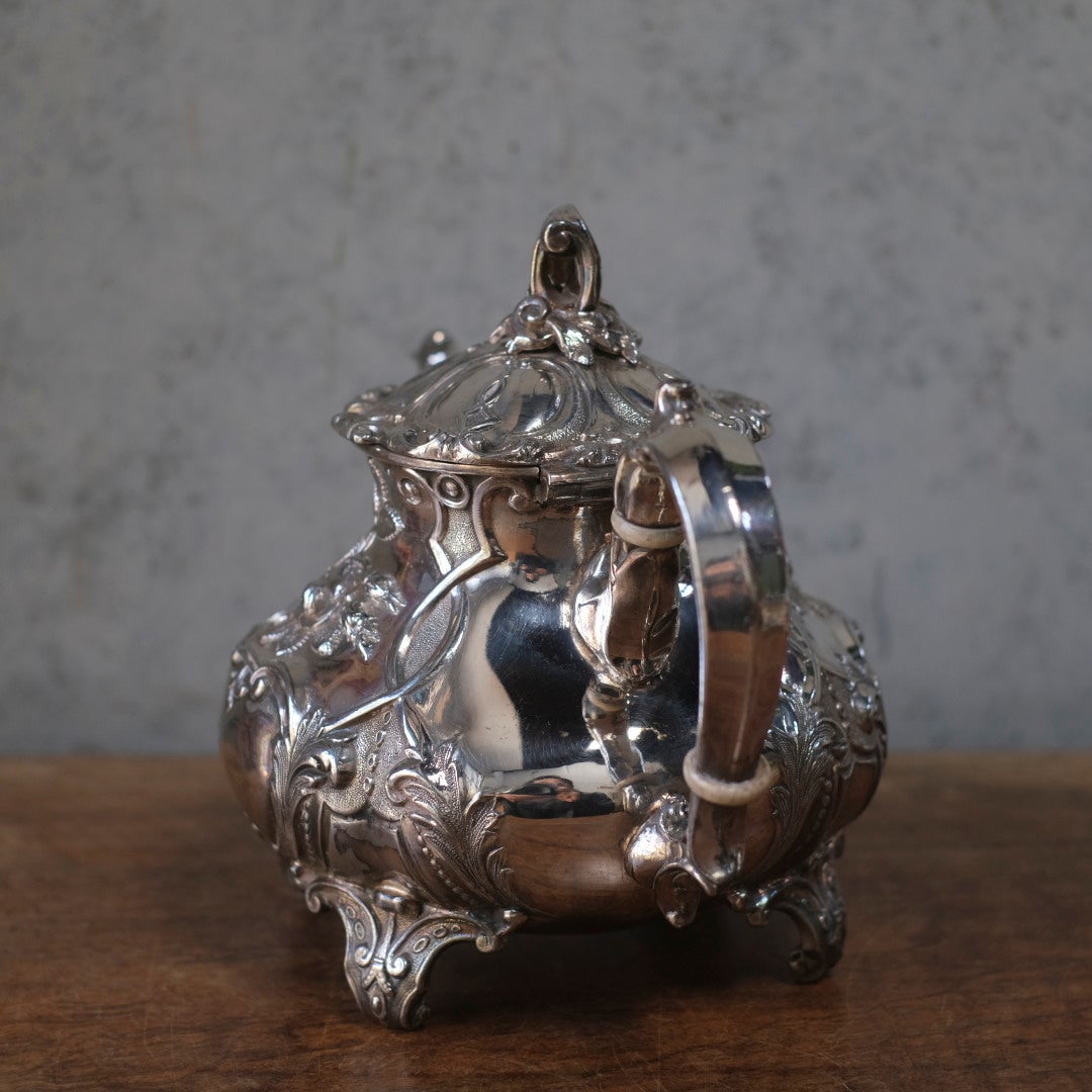 アンティーク ティーポット&ミルクジャグ シルバープレート 銀メッキ ヴィクトリアンロココ 自然主義的なアカンサスモチーフ装飾4