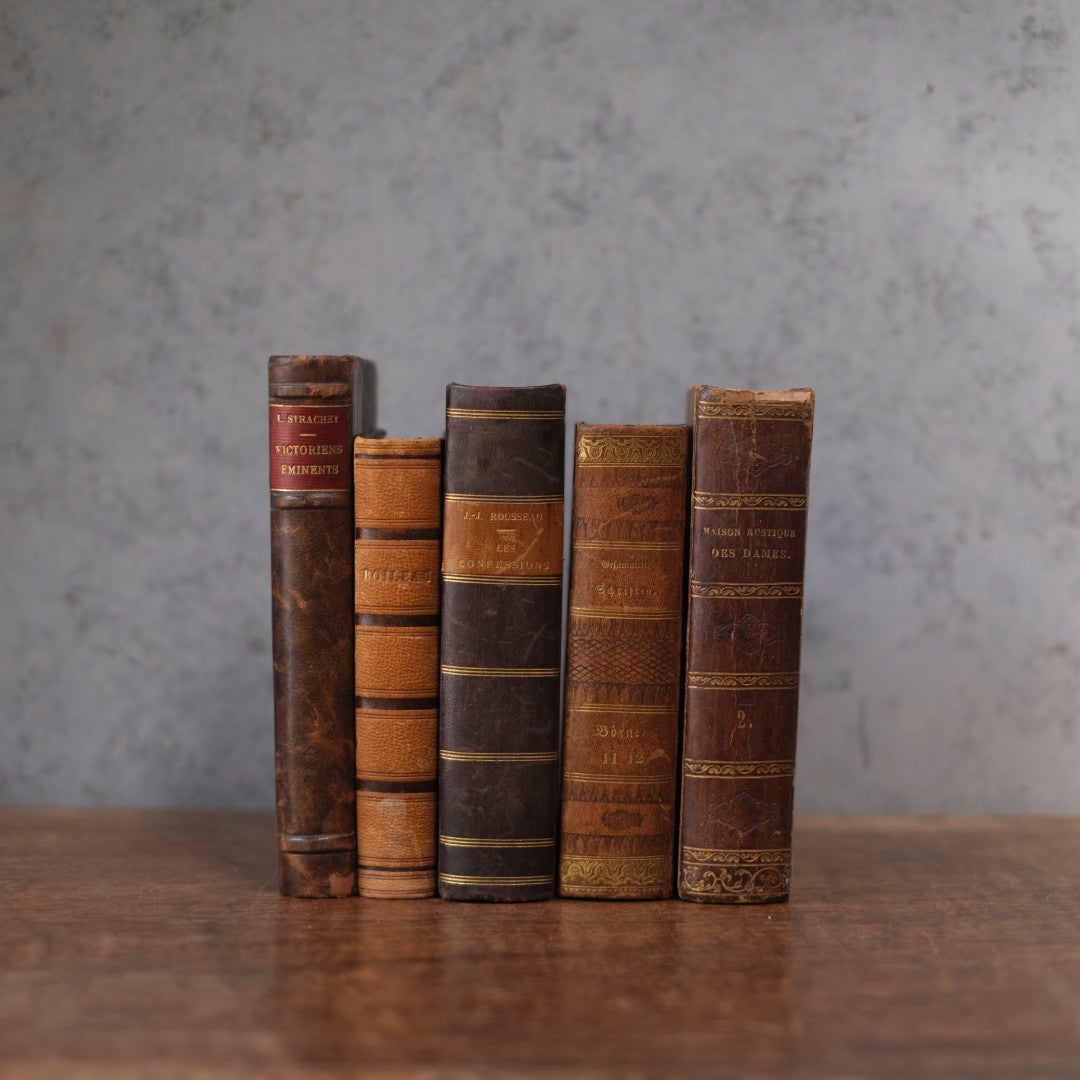 アンティークレザーブック 古書 本 19世紀 フランス1