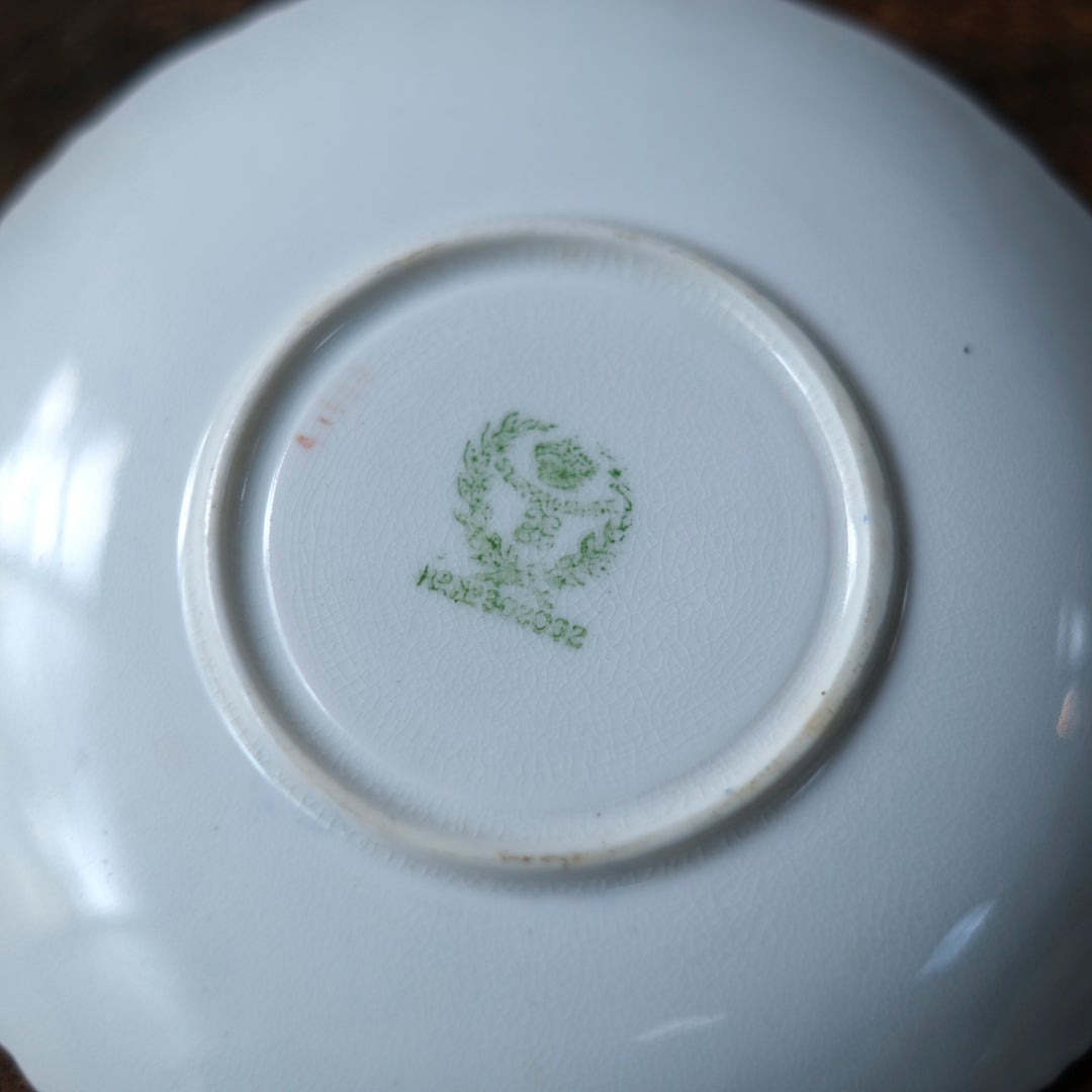 アンティークカップ&ソーサ イギリス　Crown Staffordshire Porcelain Co. Ltd.（クラウン・スタッフォードシャー）