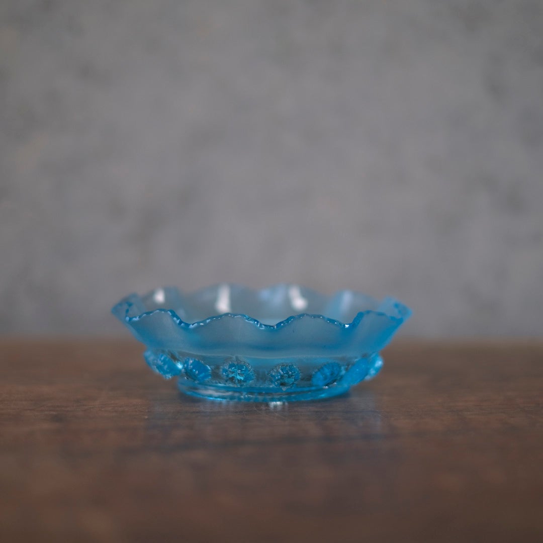 ヴィンテージデザートカップ 青いガラス イギリス2