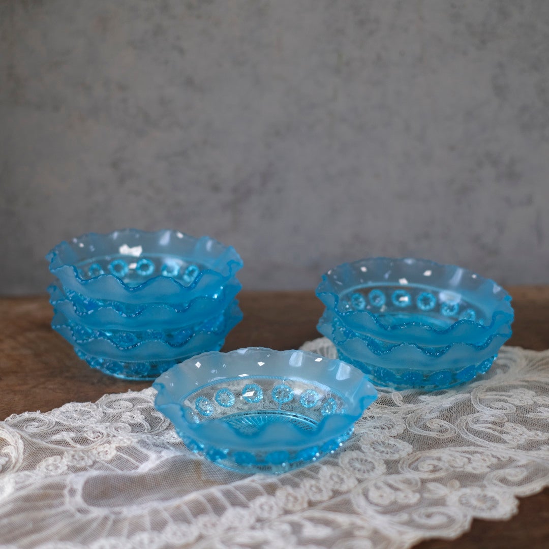 ヴィンテージデザートカップ 青いガラス イギリス4