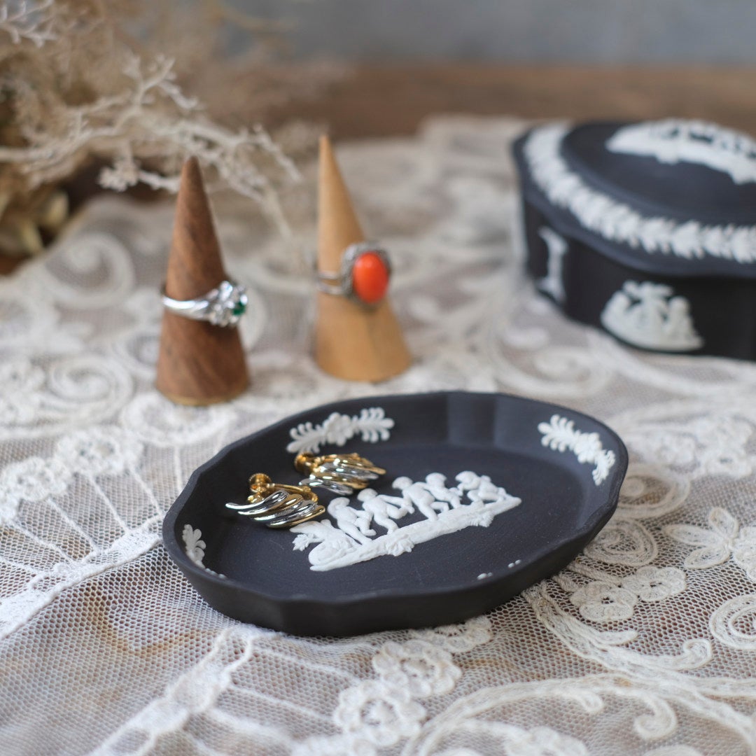 ヴィンテージウェッジウッド WEDGWOOD ジャスパー小さなトレイ 貴重な黒 イギリス