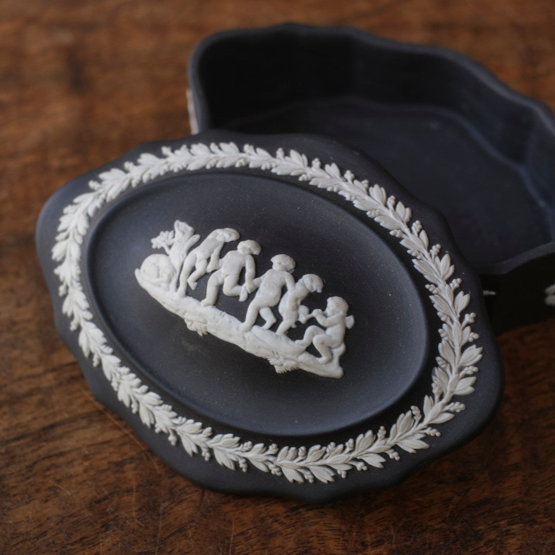 ヴィンテージウェッジウッド WEDGWOOD ジャスパートリンケットボックス 貴重な黒 イギリス4