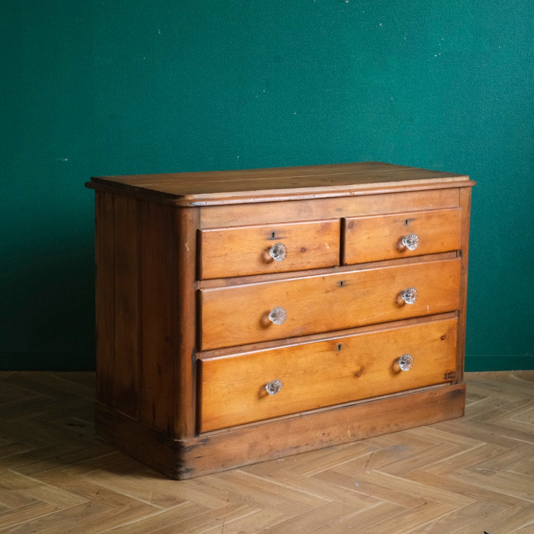 アンティークパインキャビネット ドロワー イギリス アンティーク家具3